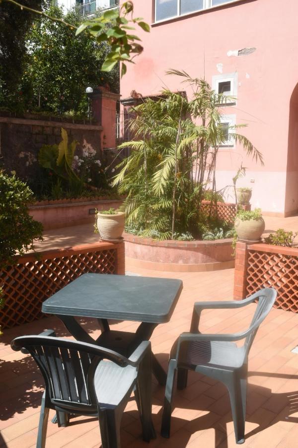 Villino Castellano Apartments Meta Εξωτερικό φωτογραφία