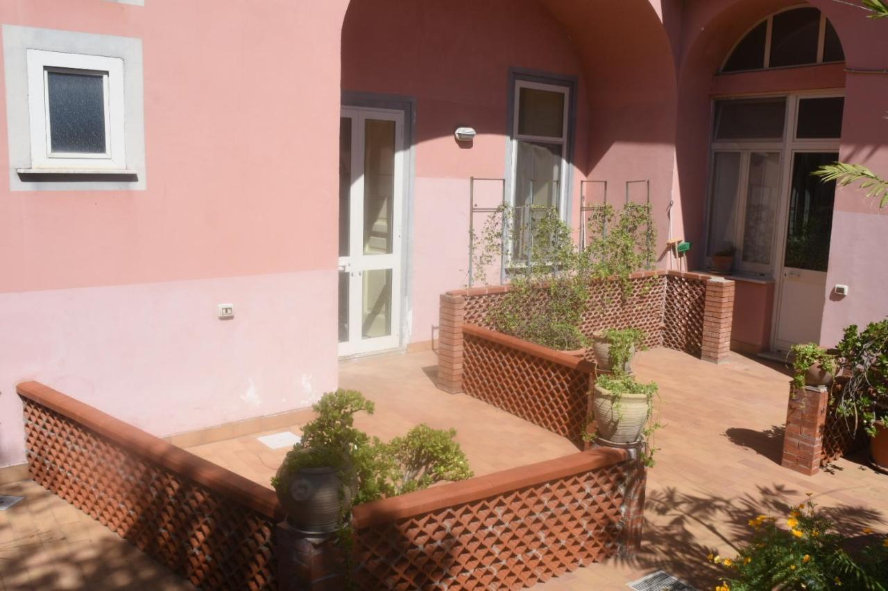 Villino Castellano Apartments Meta Εξωτερικό φωτογραφία