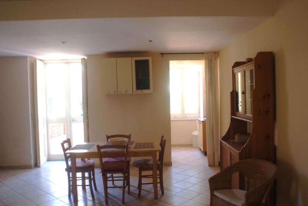 Villino Castellano Apartments Meta Δωμάτιο φωτογραφία